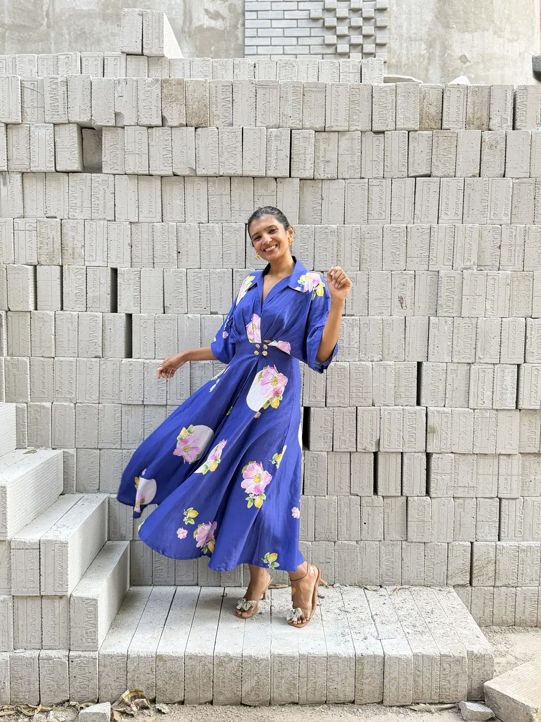 Electric Blue floral printed wraparound Midi dress - Image 3